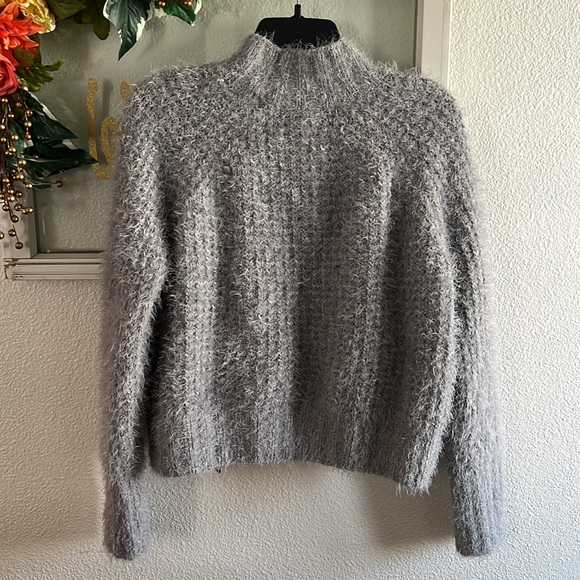 SO Brand Knit Sweater - Grey - Size Large - Picture 6 of 6